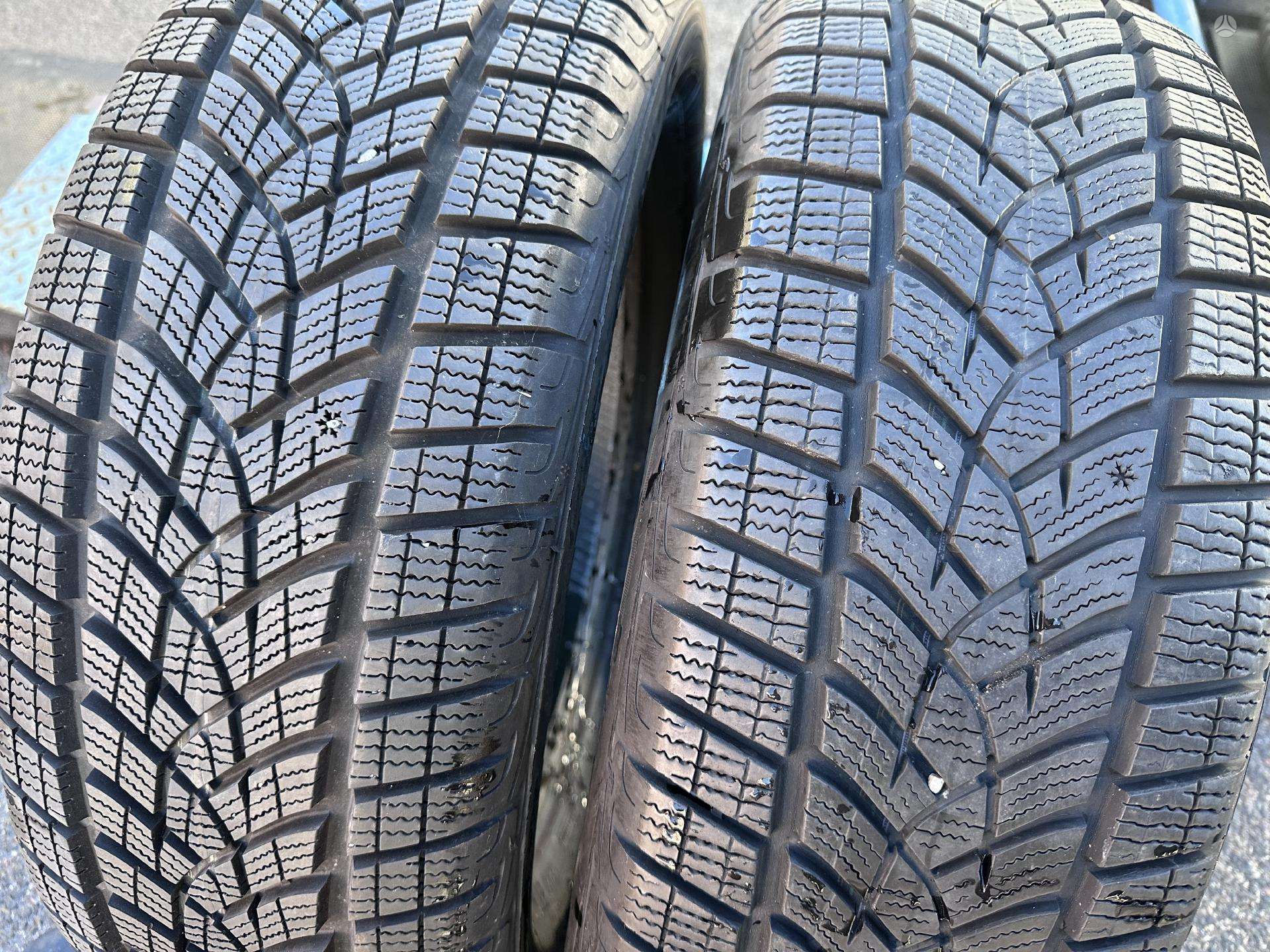Žieminės padangos 215/60R17 Goodyear UltraGrip Performance+