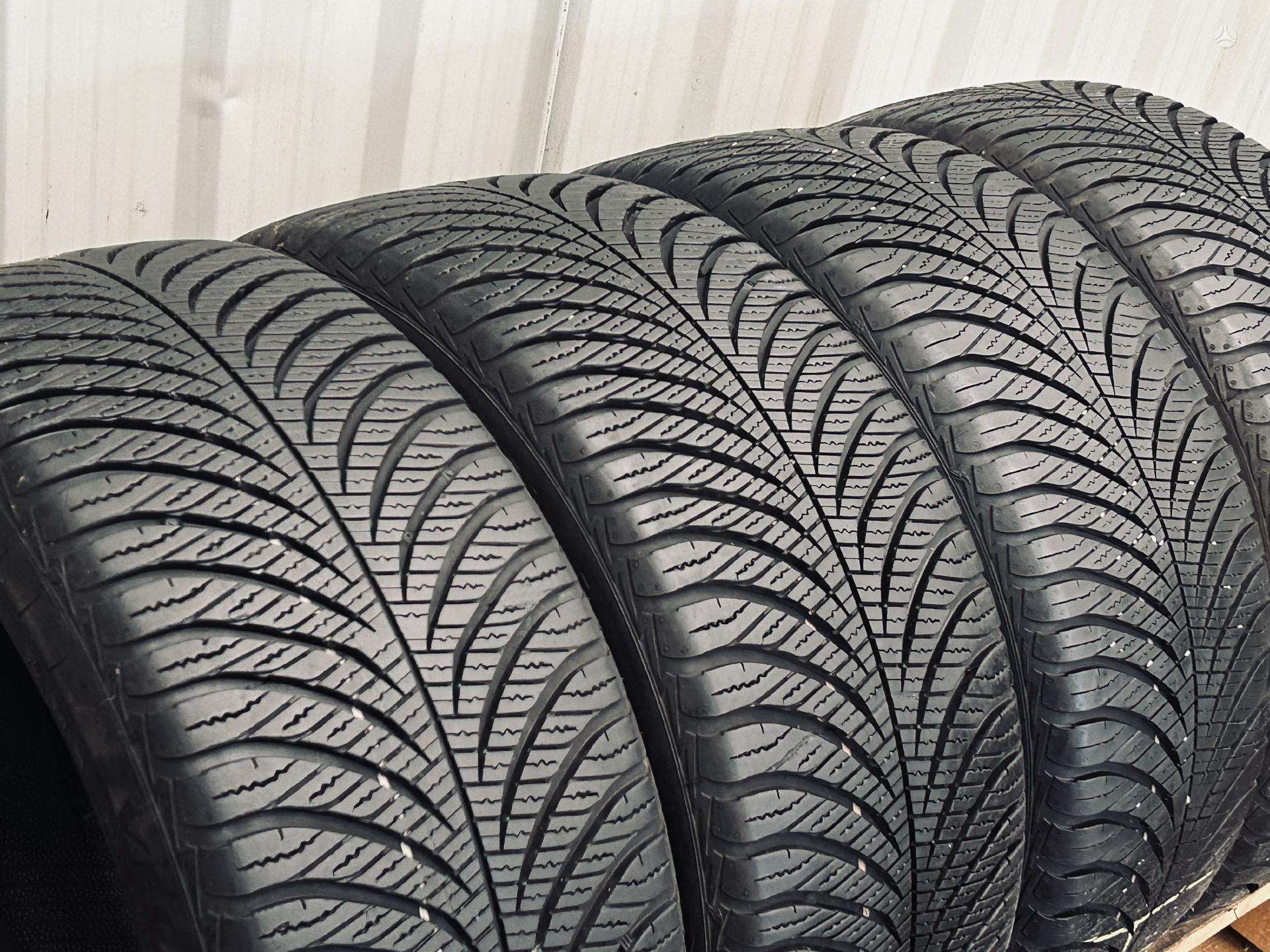Universalios padangos 215/45R16 Goodyear Vector 4 Seasons GEN-2