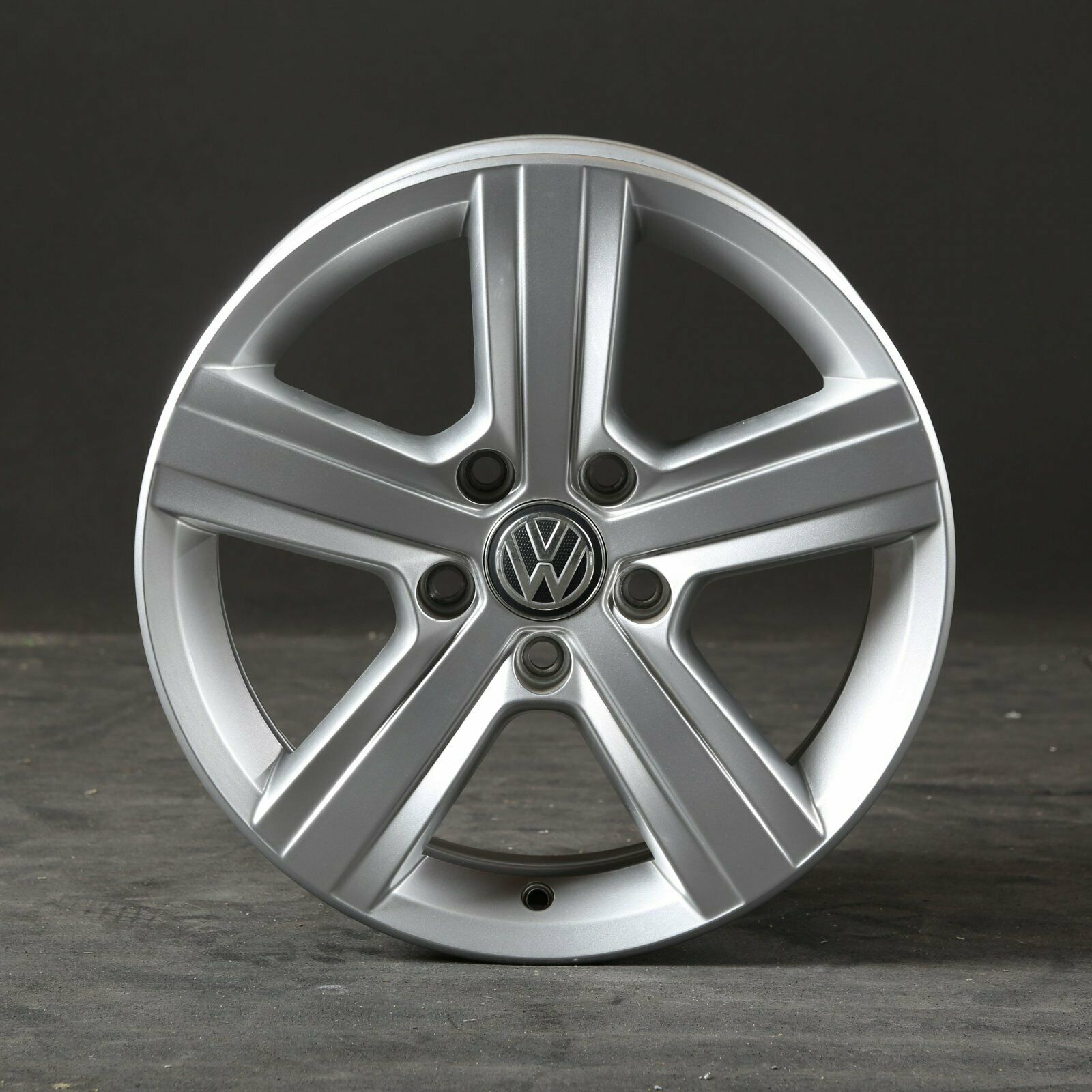 Lieti ratlankiai 7x17 5x120 ET55 OE Volkswagen 7H0601025H8Z8