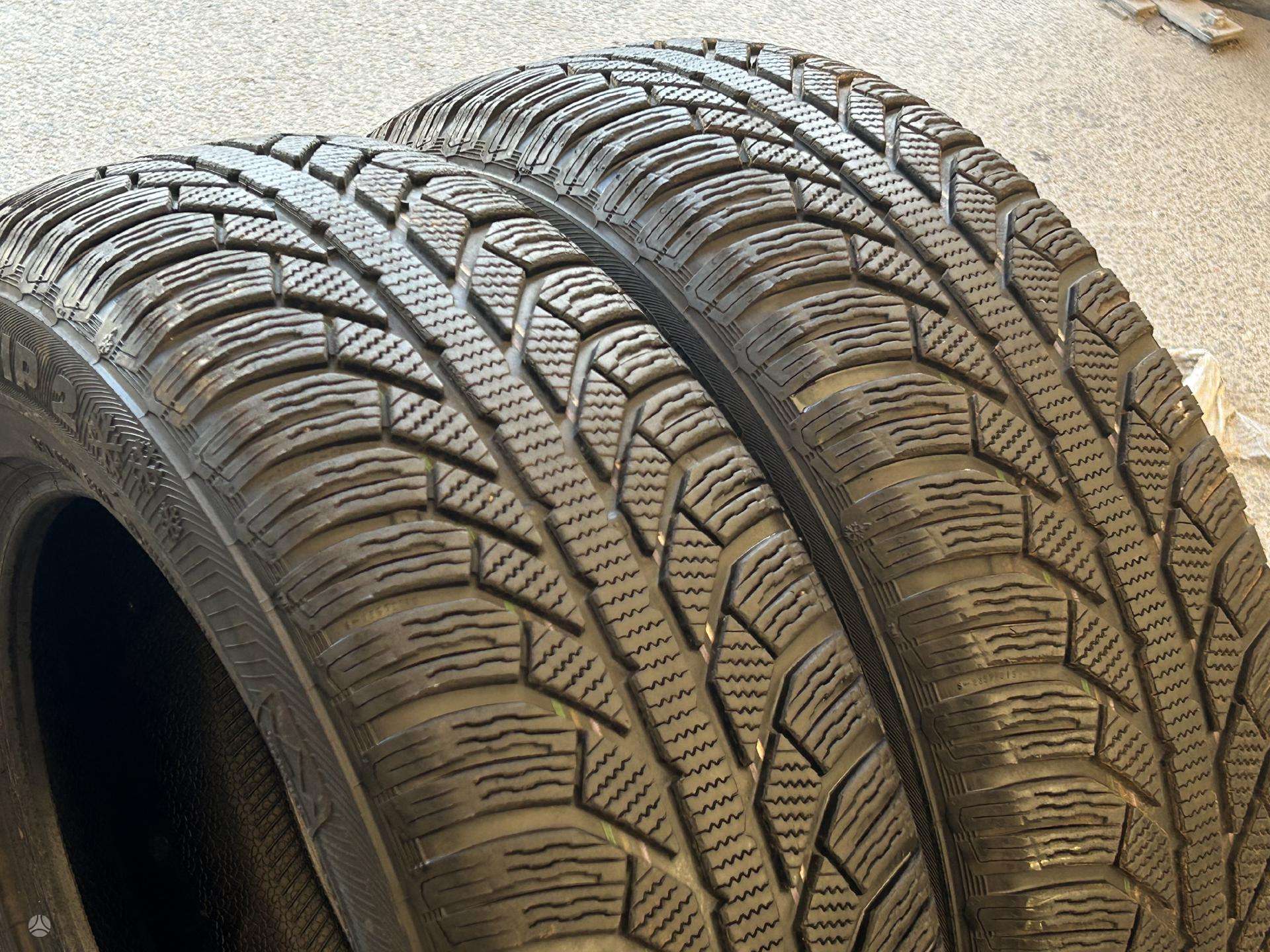 Žieminės padangos 215/65R16 Semperit Master-Grip 2