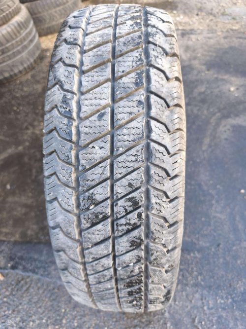 Žieminės padangos 215/75R16C Barum Snovanis 2