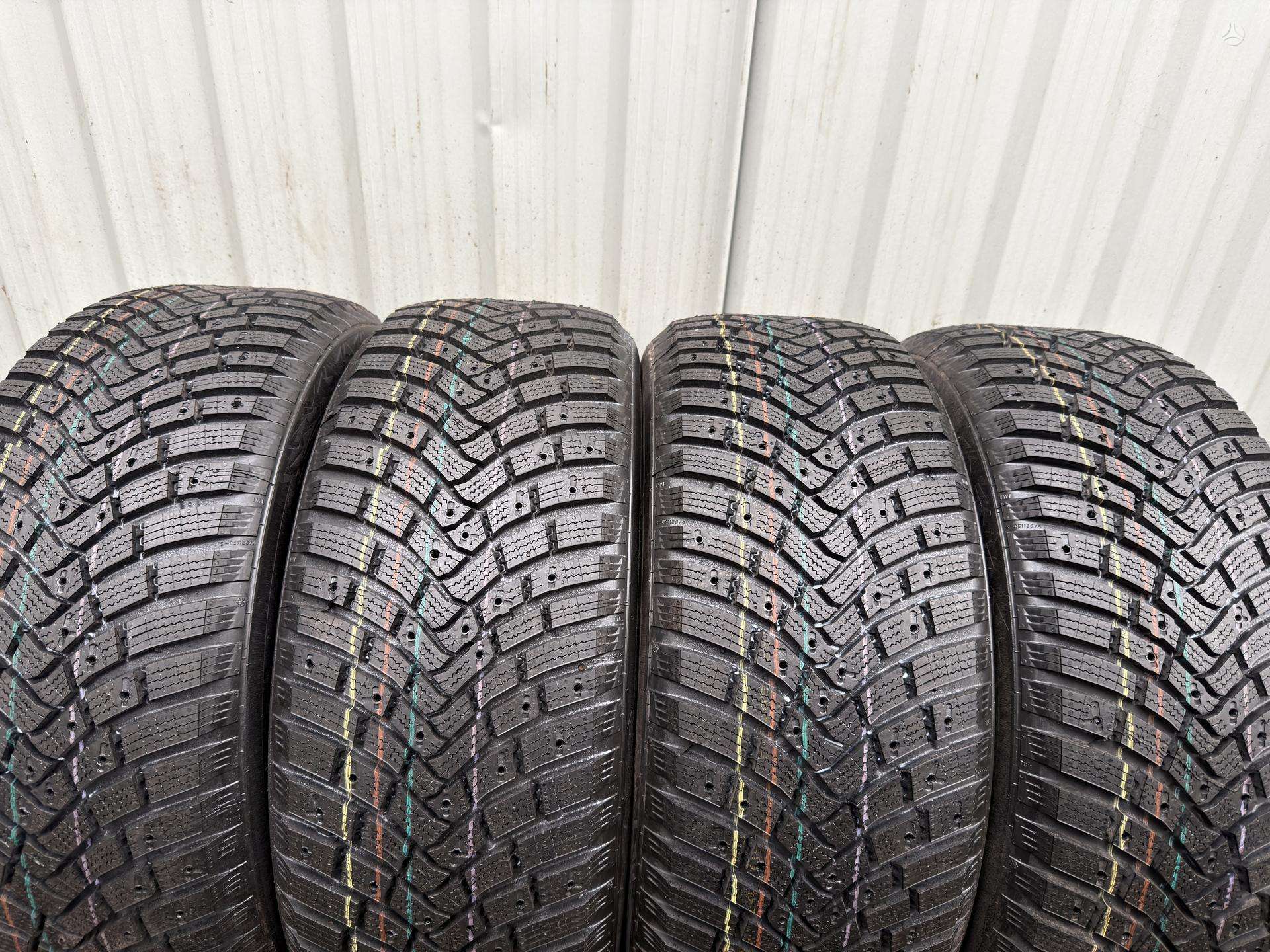 Žieminės padangos 215/55R16 Continental IceContact 3