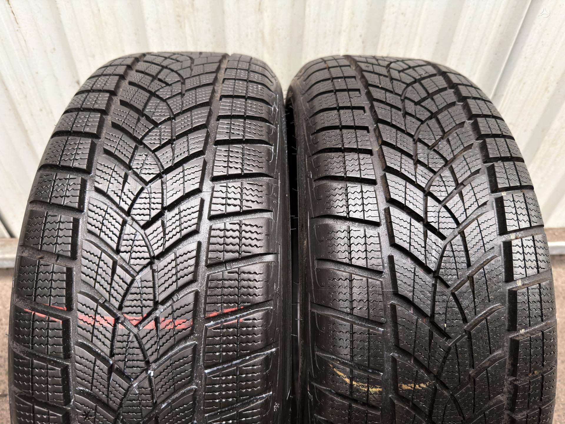 Žieminės padangos 215/50R19 Goodyear UltraGrip Performance +