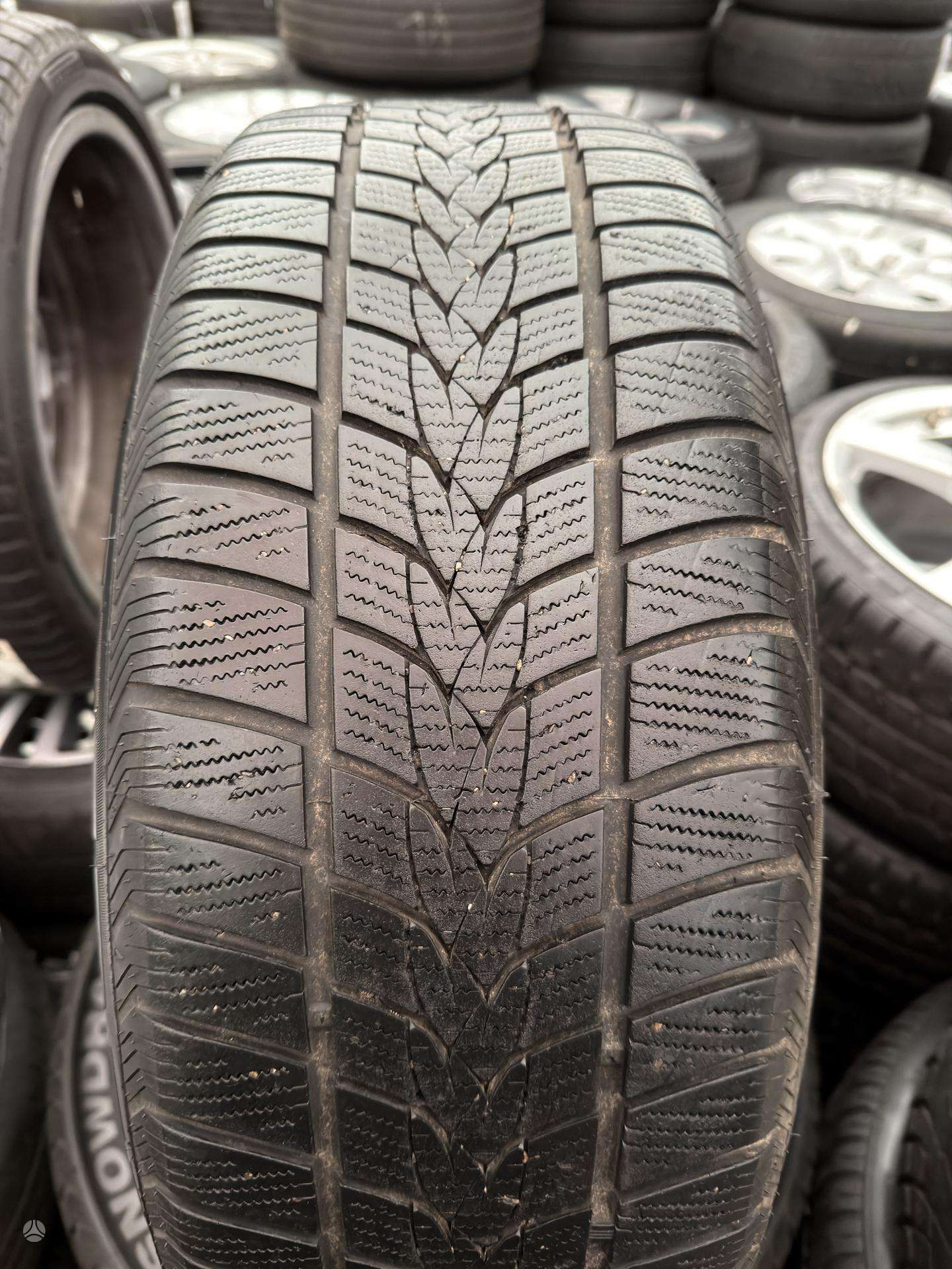 Žieminės padangos 225/55R18 Imperial SNOWDRAGON UHP