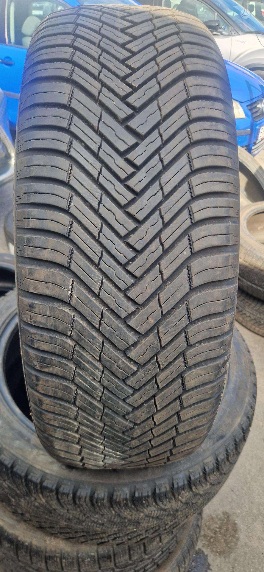 Universalios padangos 235/55R19 Nexen N blue 4Season 2
