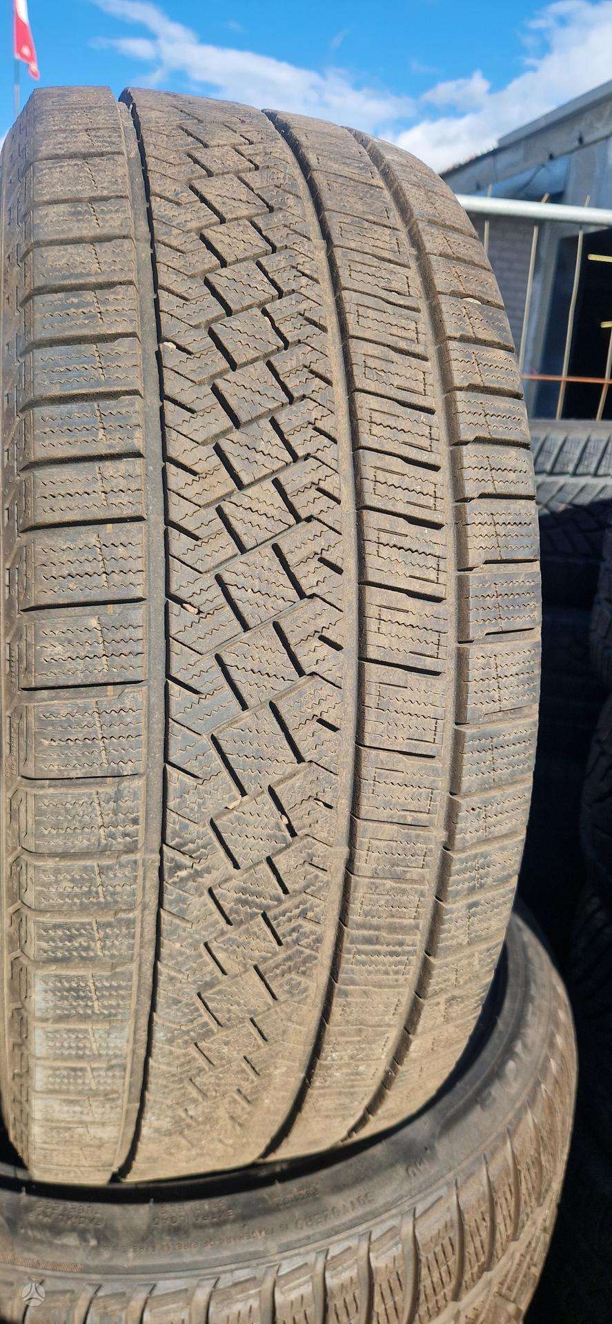 Žieminės padangos 235/45R18 Pirelli Ice Zero Asimmetrico