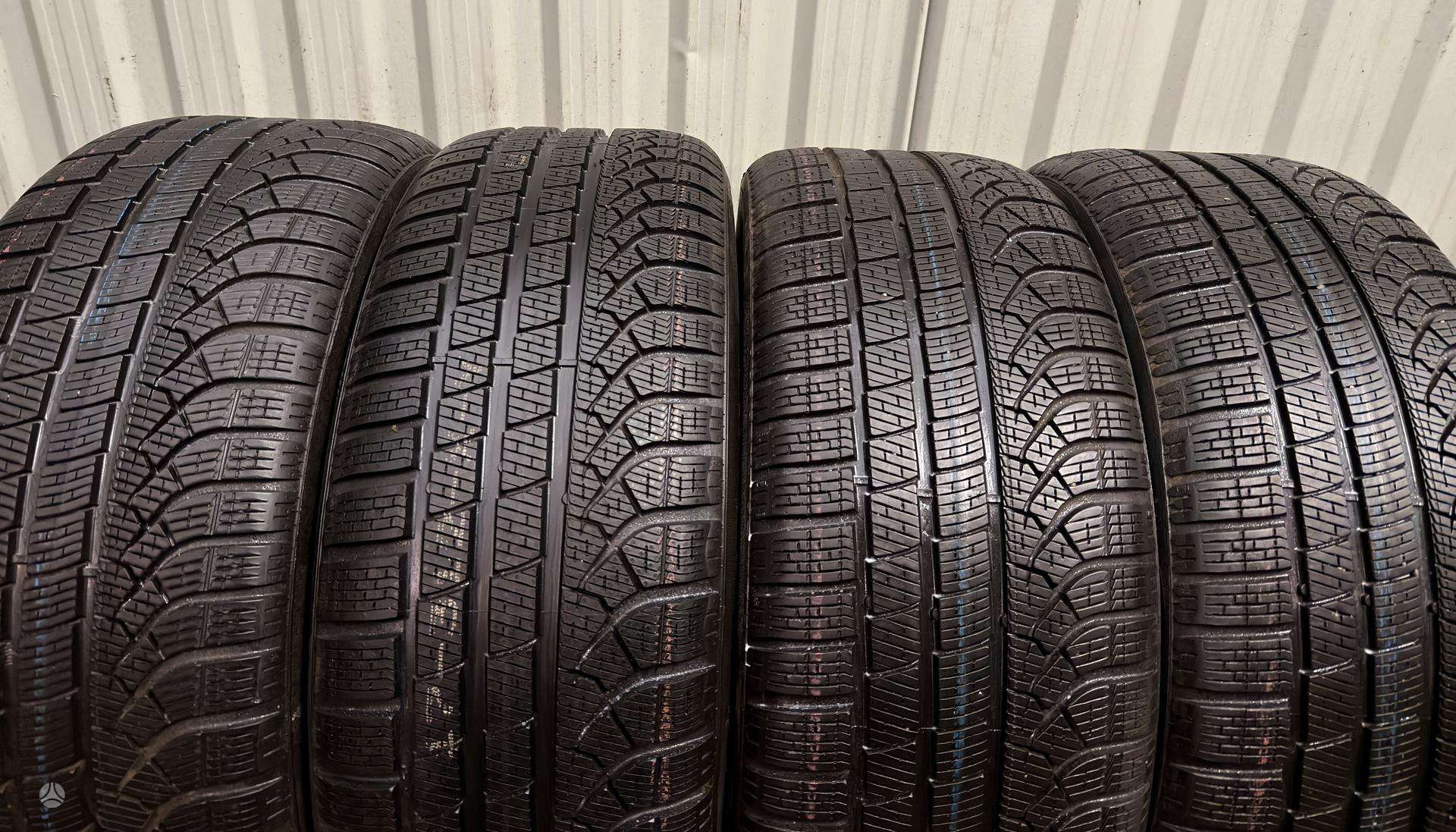 Žieminės padangos 255/45R20 Pirelli Pzero Winter