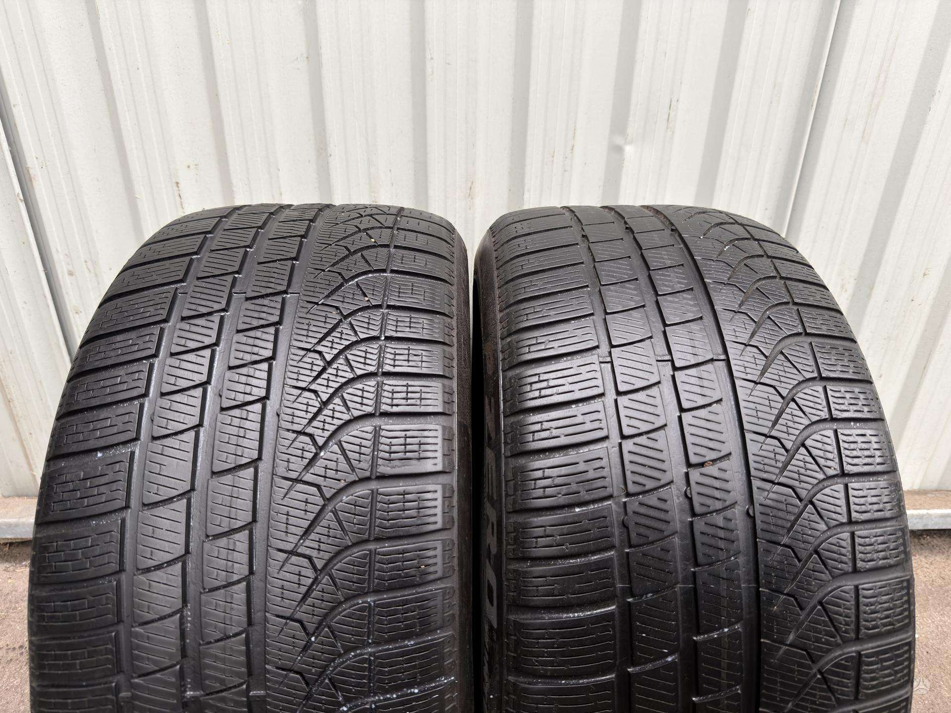 Žieminės padangos 285/40R20 Pirelli Pzero Winter