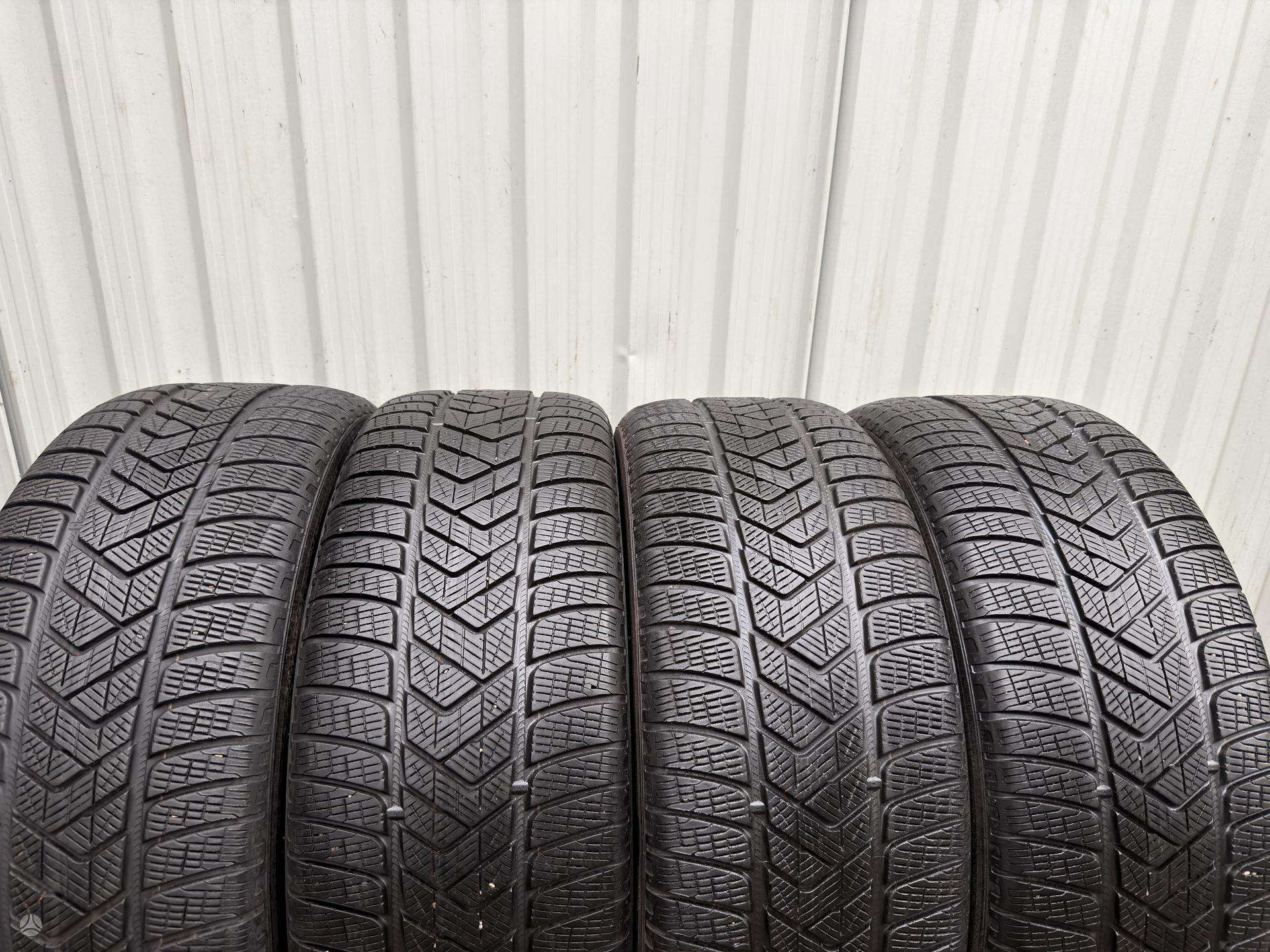 Žieminės padangos 255/55R19 Pirelli Scorpion Winter