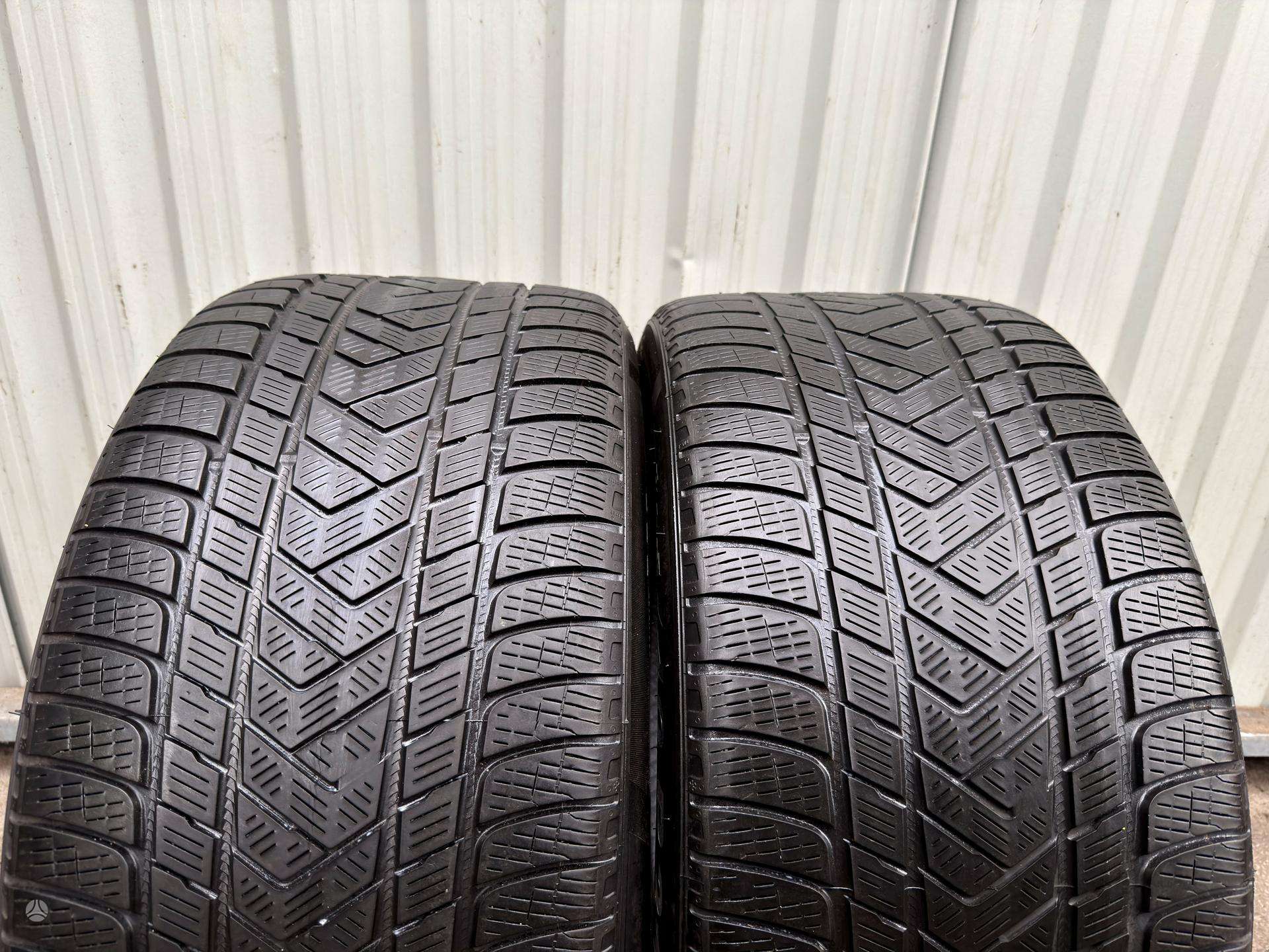 Žieminės padangos 315/40R21 Pirelli Scorpion Winter