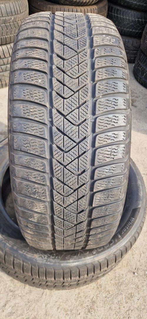 Universalios padangos 245/40R19 Pirelli Sottozero 3