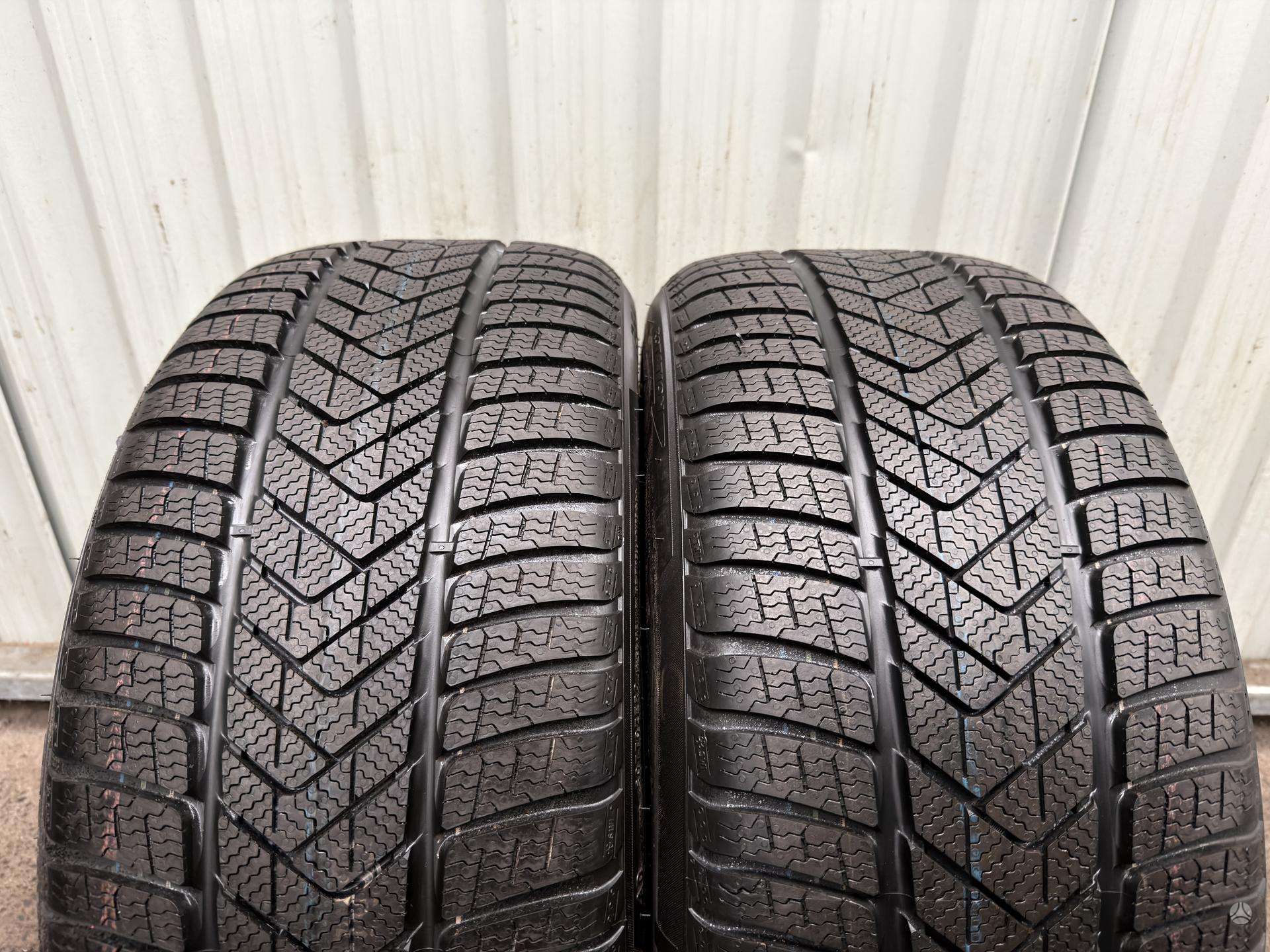 Žieminės padangos 265/40R20 Pirelli SOTTOZERO 3