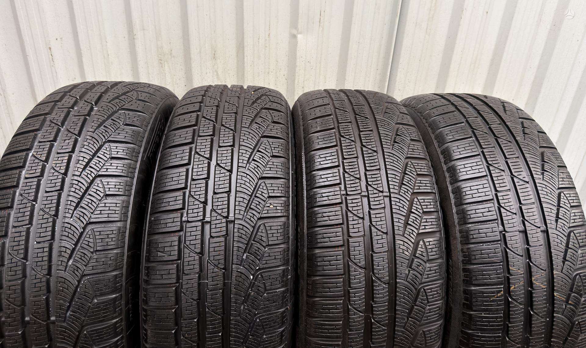 Žieminės padangos 225/55R17 Pirelli SOTTOZERO WINTER 240 serie 2
