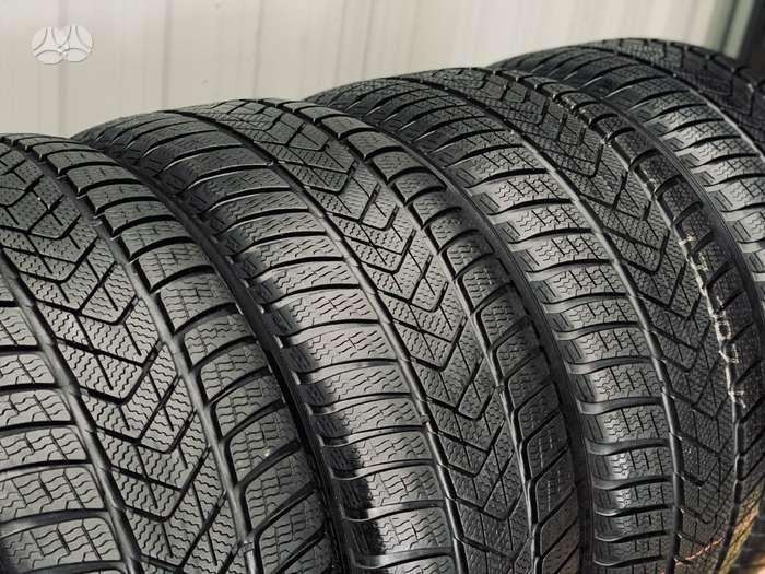 Žieminės padangos 225/45R18 Pirelli Sottozero3