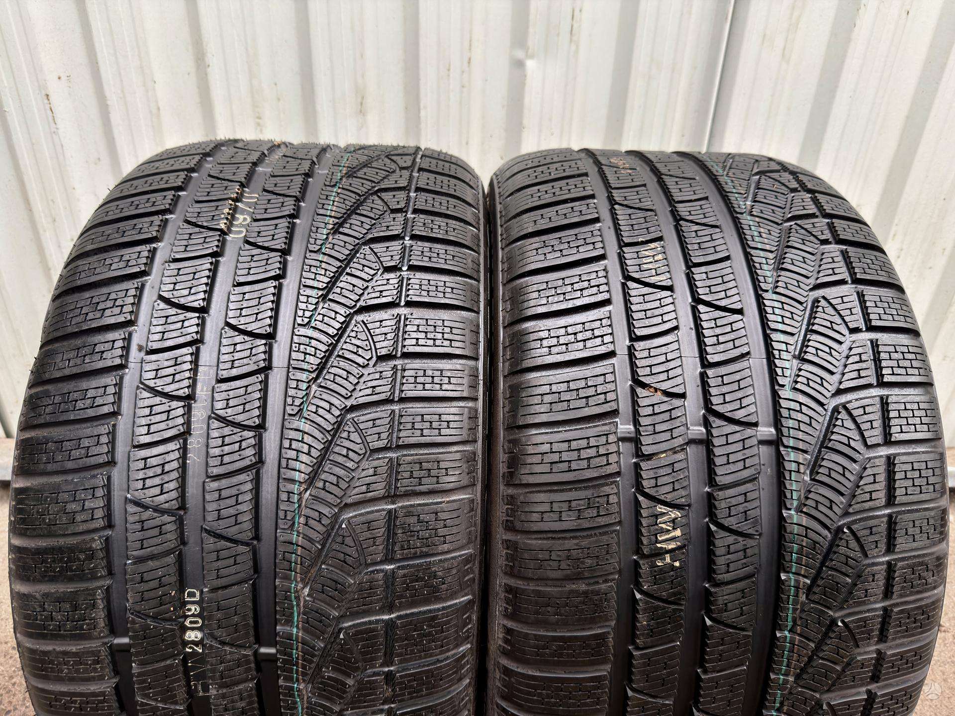 Žieminės padangos 285/35R19 Pirelli Winter 240 series 2