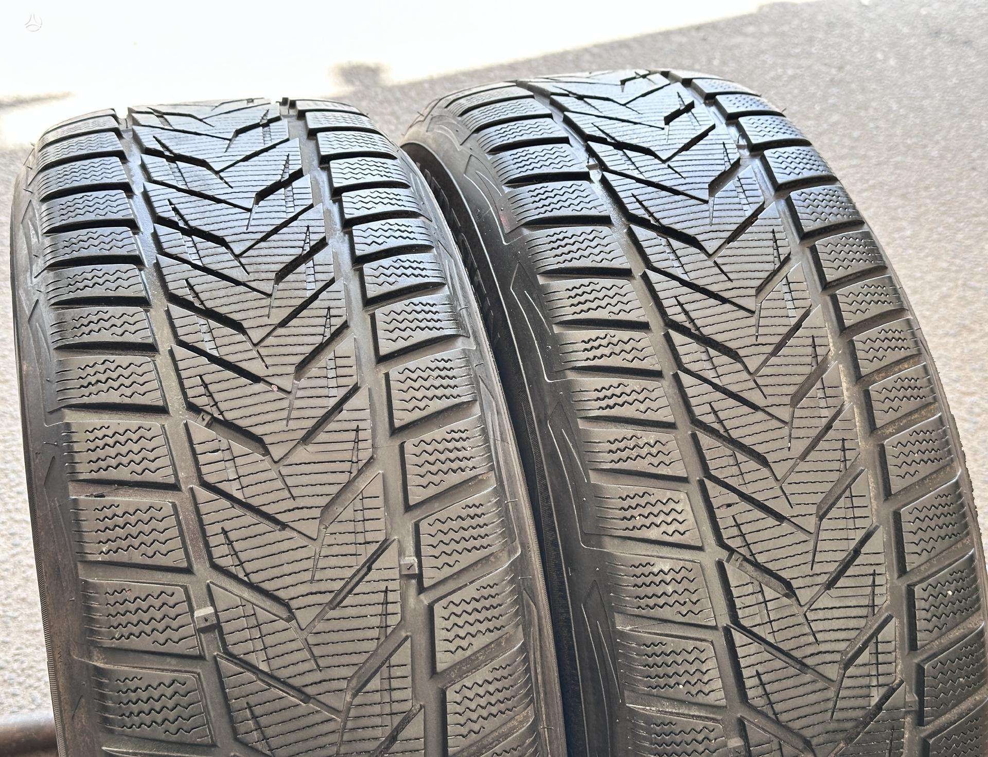 Žieminės padangos 215/55R17 Vredestein Wintrac xtreme s